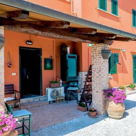 Bed and Breakfast La Locanda Di Andrea Il Pescatore Borgo Montenero Exterior foto